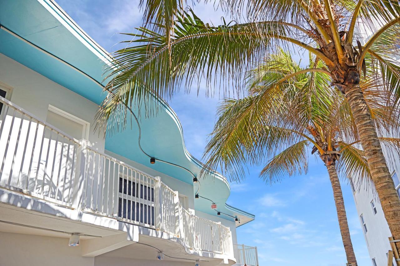 Ocean Treasure Beachside Suites Lauderdale-by-the-Sea Exterior foto