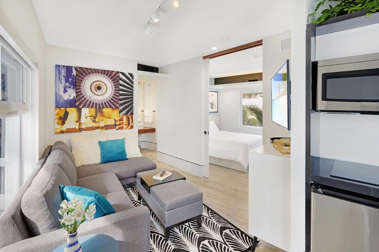 Ocean Treasure Beachside Suites Lauderdale-by-the-Sea Exterior foto
