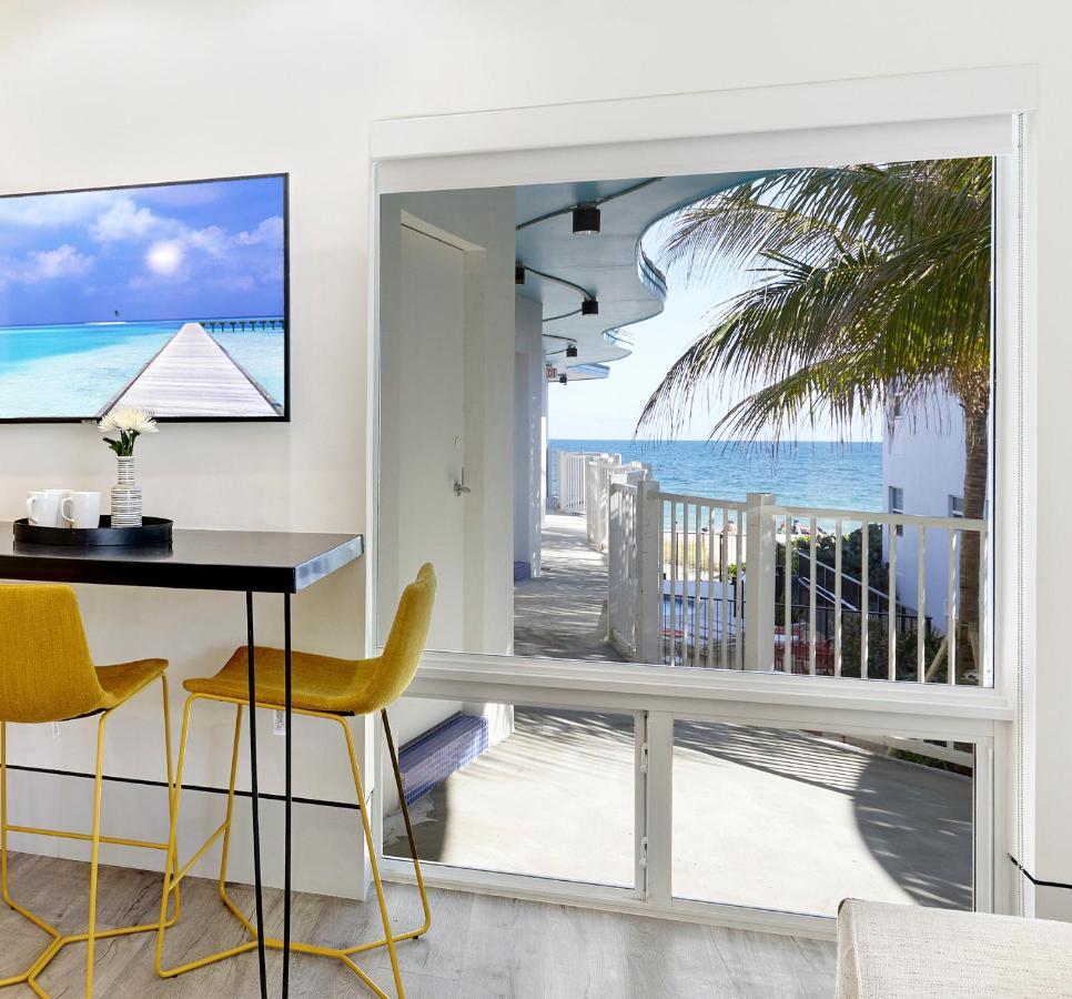 Ocean Treasure Beachside Suites Lauderdale-by-the-Sea Exterior foto