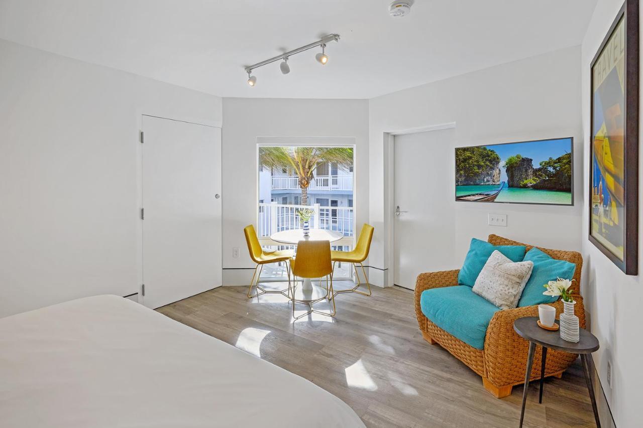 Ocean Treasure Beachside Suites Lauderdale-by-the-Sea Exterior foto