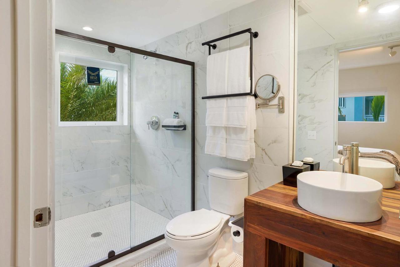 Ocean Treasure Beachside Suites Lauderdale-by-the-Sea Exterior foto